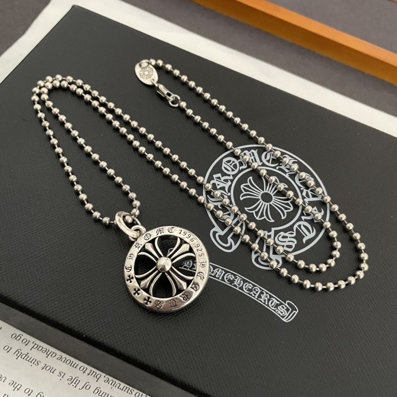 Ch*0me He**ts necklaces